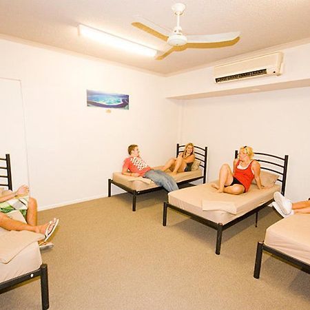 Хостел Global Backpackers Cairns Central Екстер'єр фото