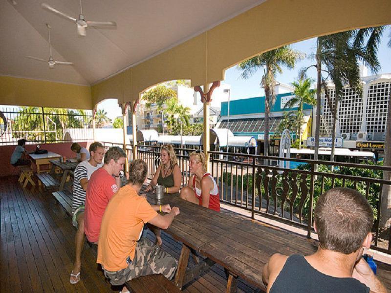 Хостел Global Backpackers Cairns Central Екстер'єр фото